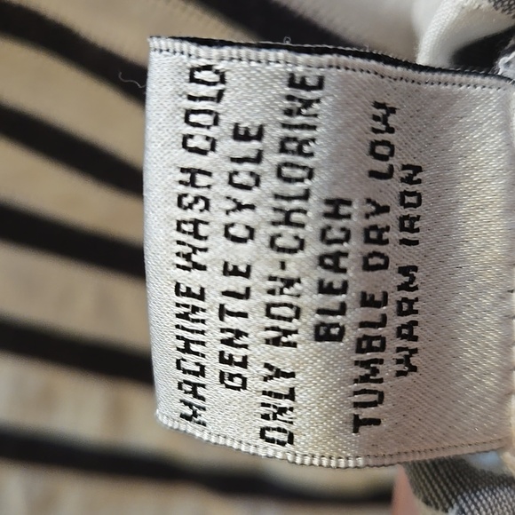 Talbots Long Sleeve Button Down Striped Shirt Size 14 - Picture 4 of 4